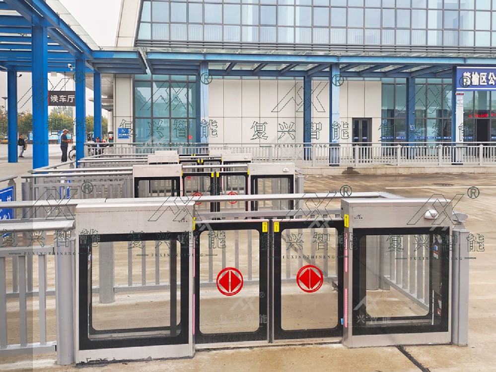 車站屏蔽門